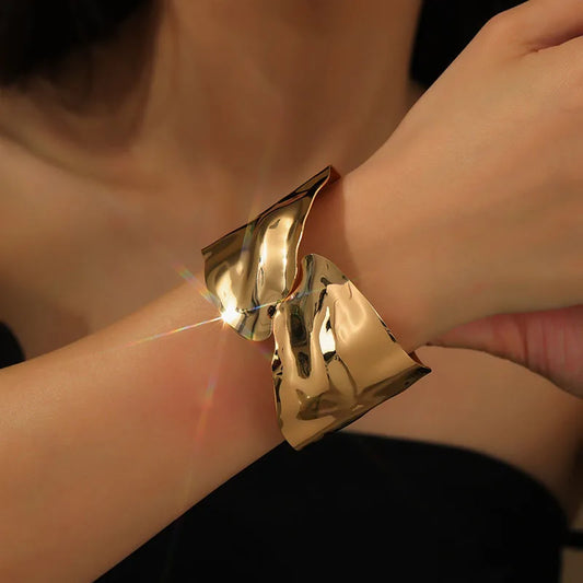 Geometric Cuff